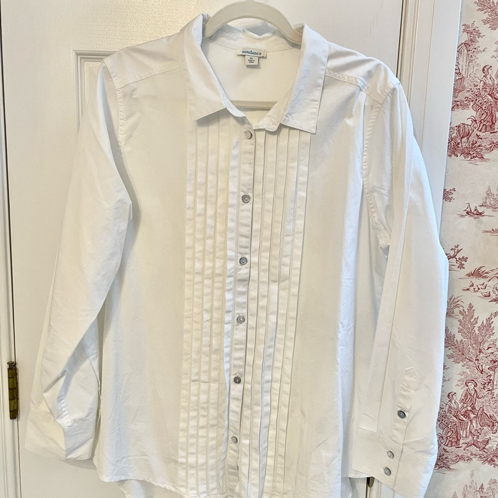 SUNDANCE white shirt. XL.